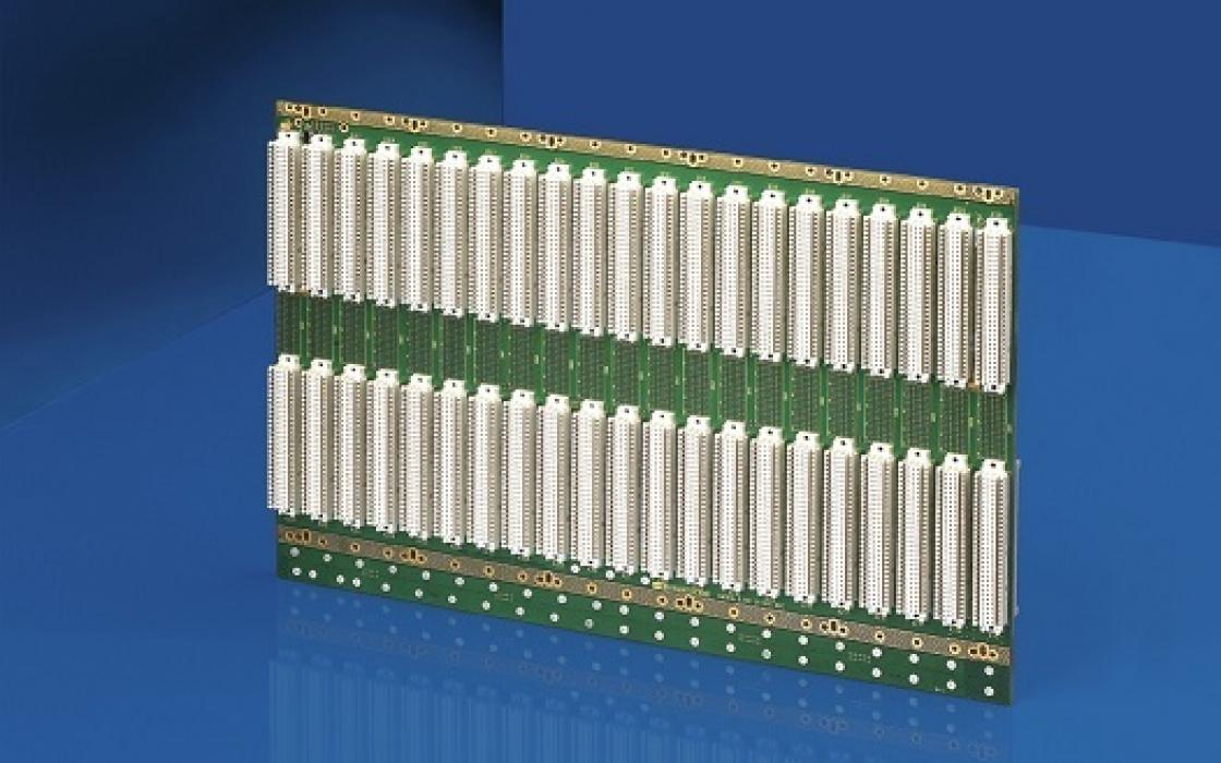 VME64x backplane